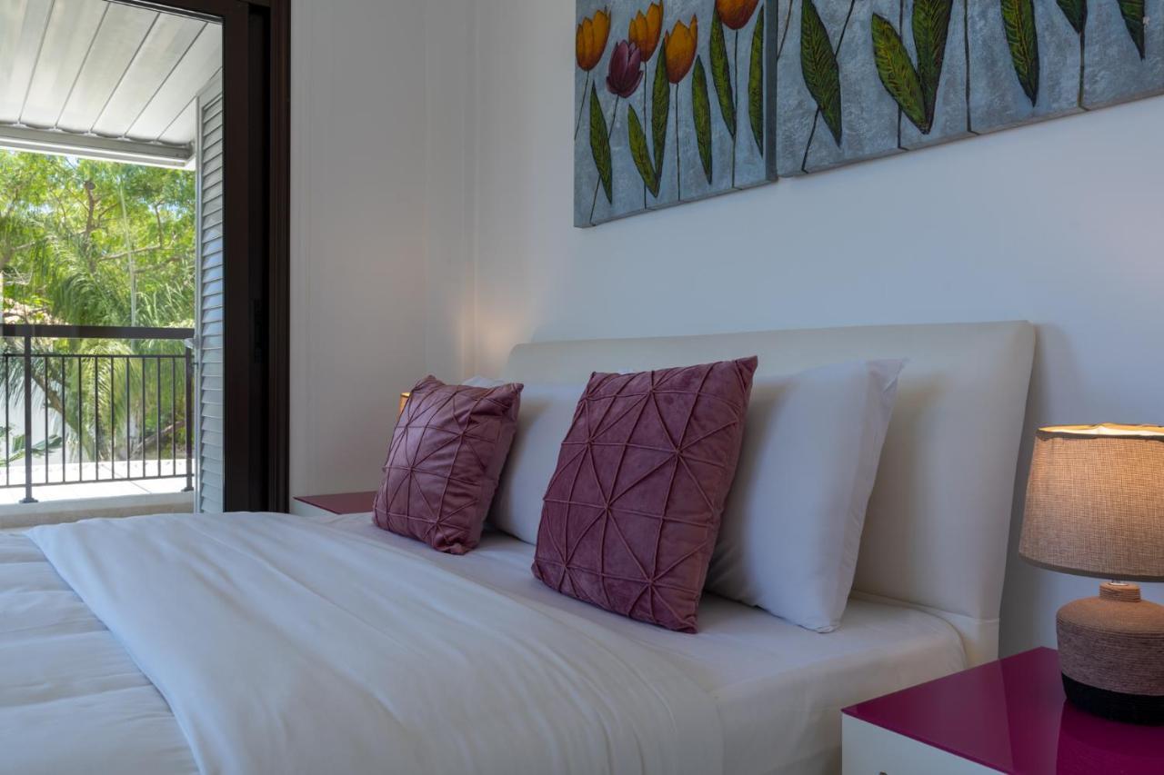 Lime 3-Bedroom Villa In Protarász Kültér fotó