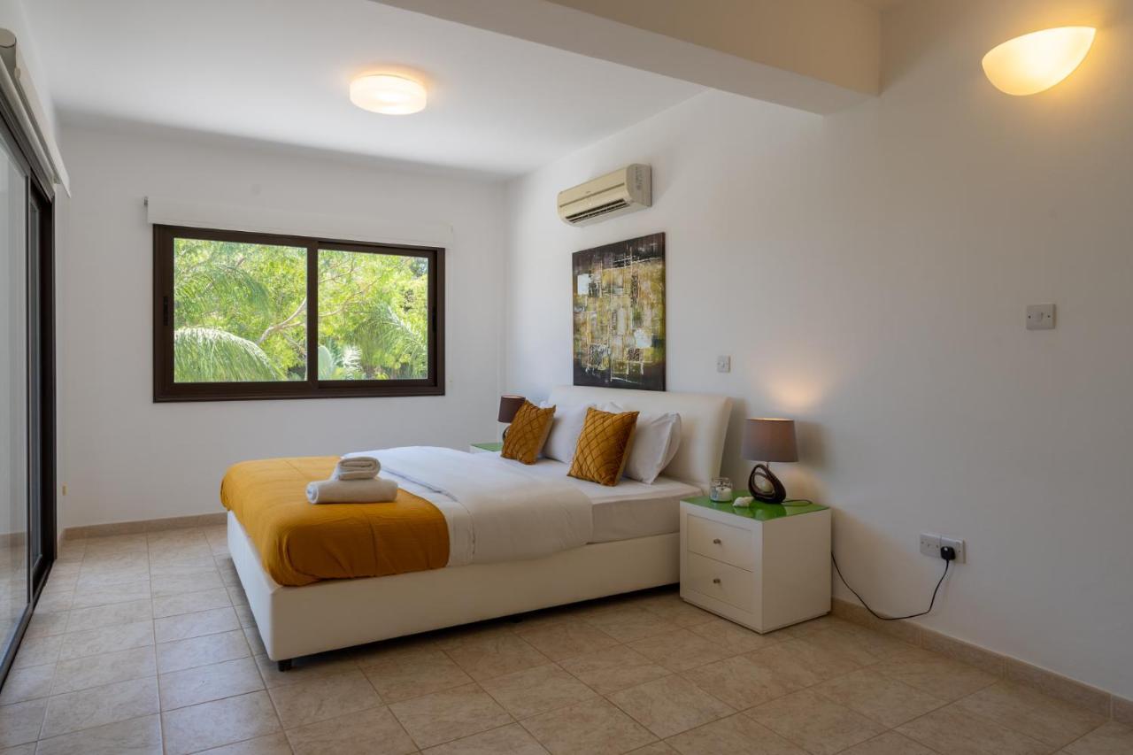 Lime 3-Bedroom Villa In Protarász Kültér fotó
