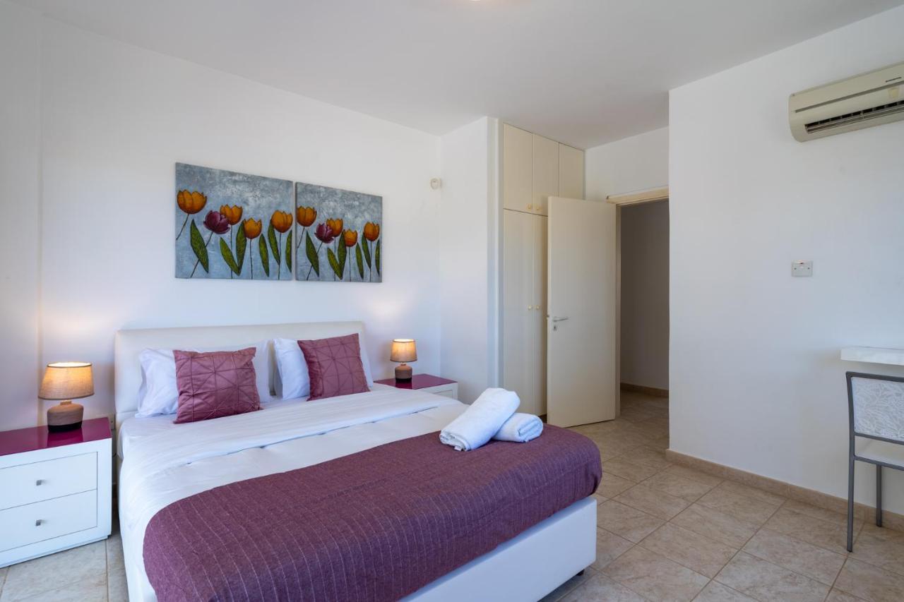 Lime 3-Bedroom Villa In Protarász Kültér fotó