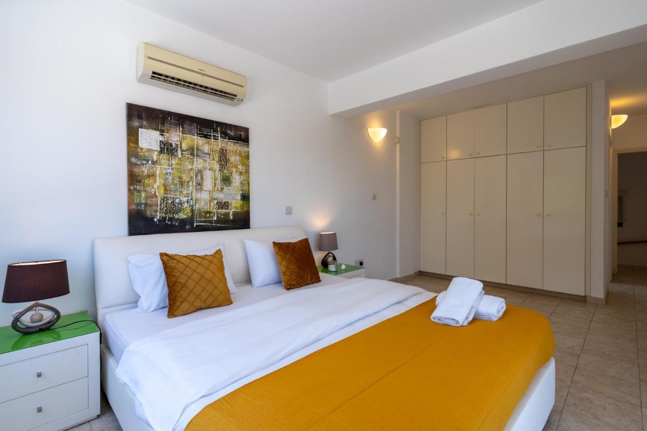 Lime 3-Bedroom Villa In Protarász Kültér fotó
