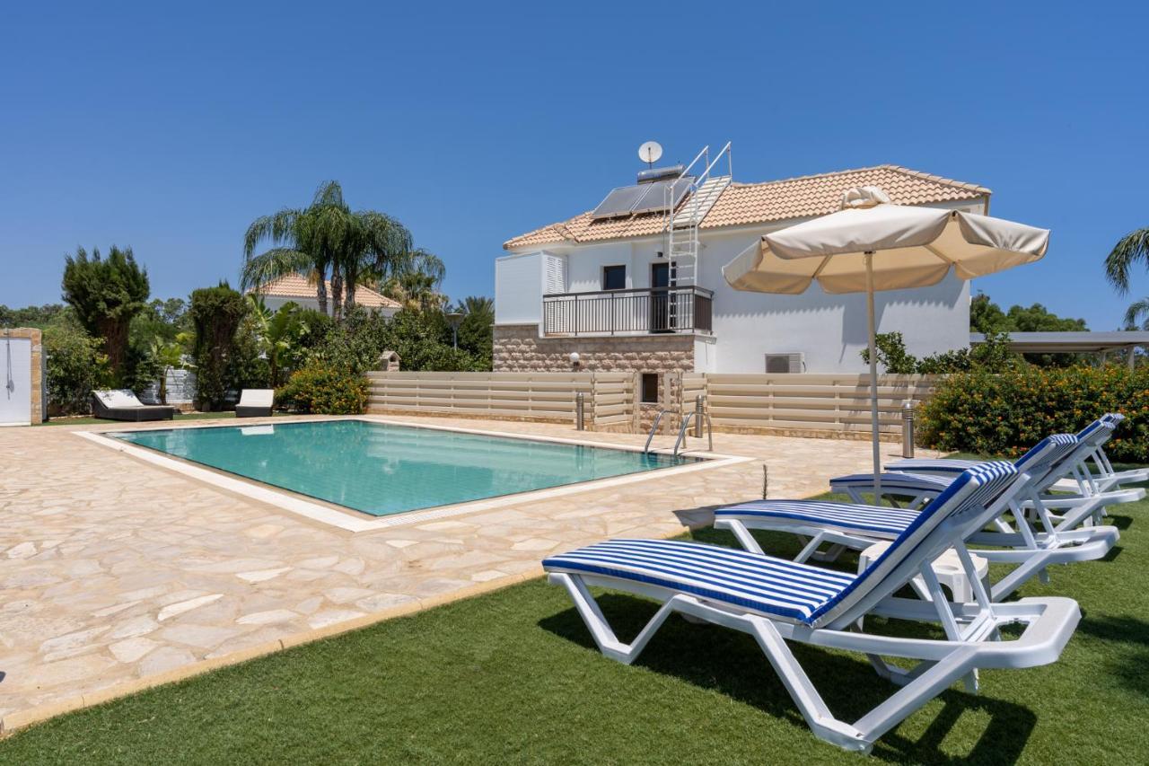 Lime 3-Bedroom Villa In Protarász Kültér fotó