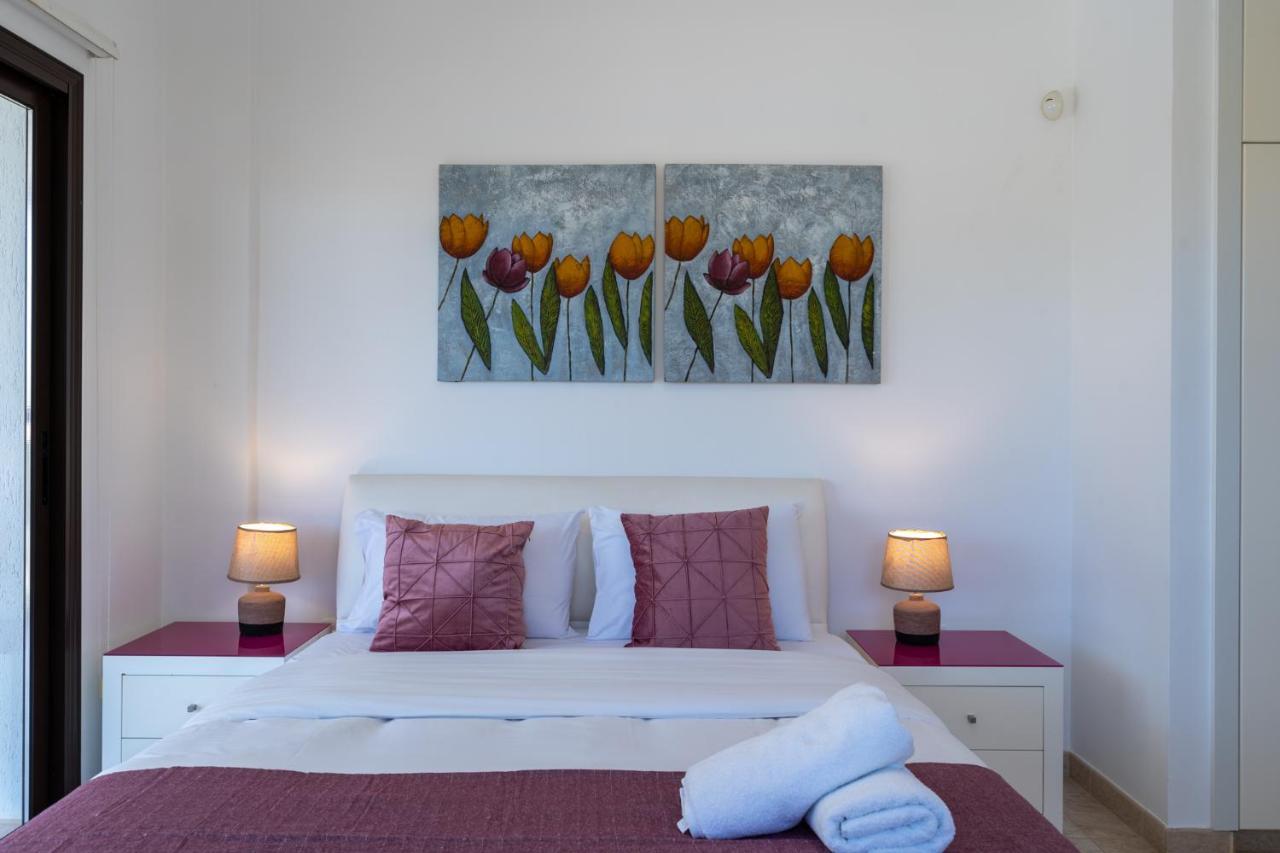 Lime 3-Bedroom Villa In Protarász Kültér fotó