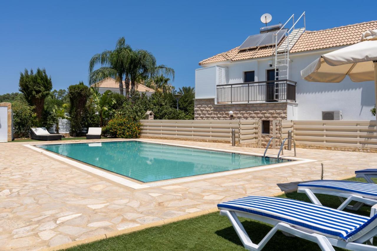 Lime 3-Bedroom Villa In Protarász Kültér fotó