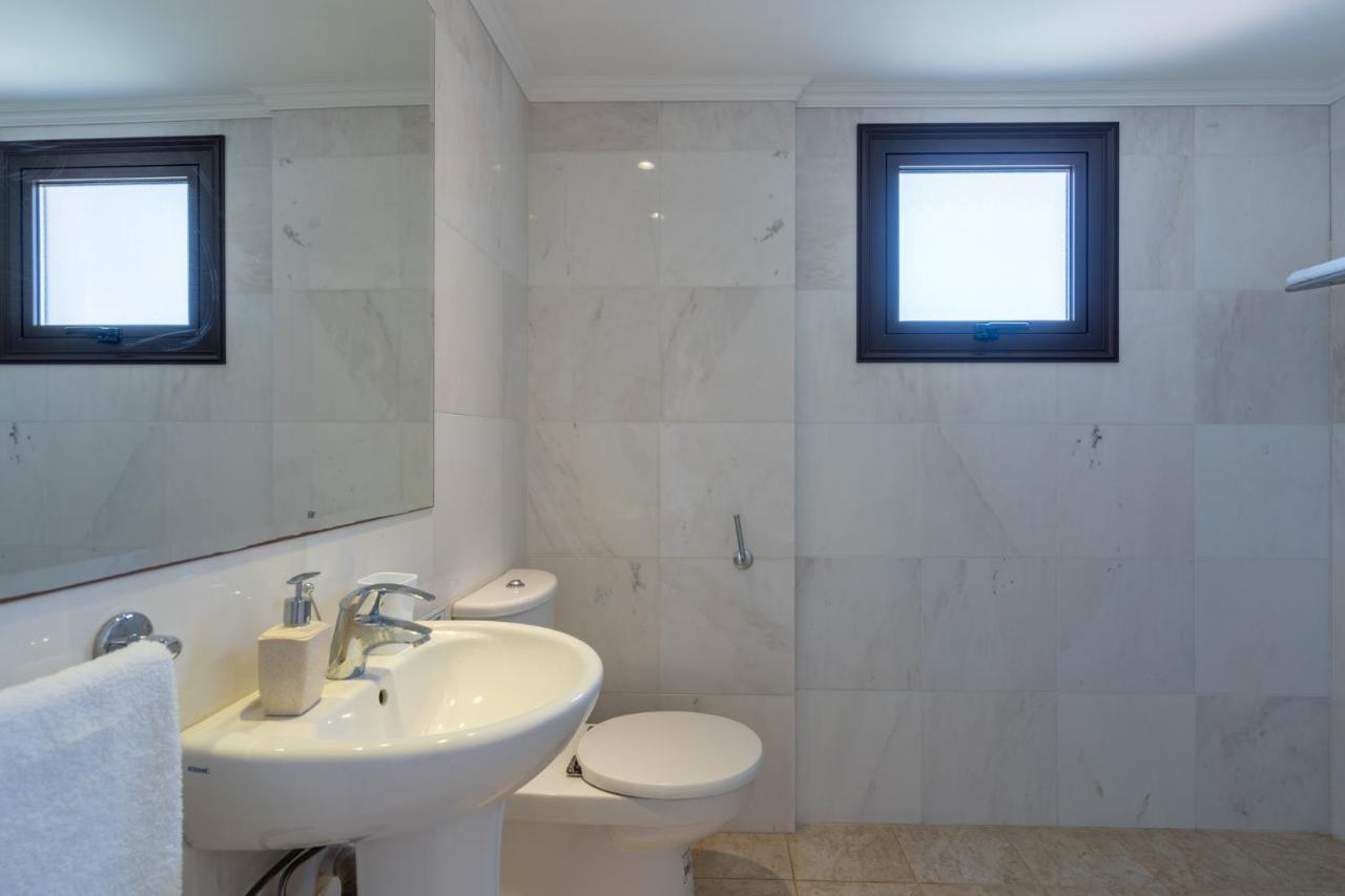 Lime 3-Bedroom Villa In Protarász Kültér fotó