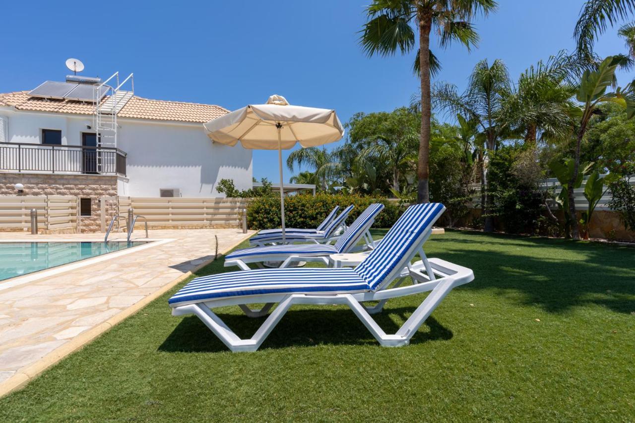 Lime 3-Bedroom Villa In Protarász Kültér fotó