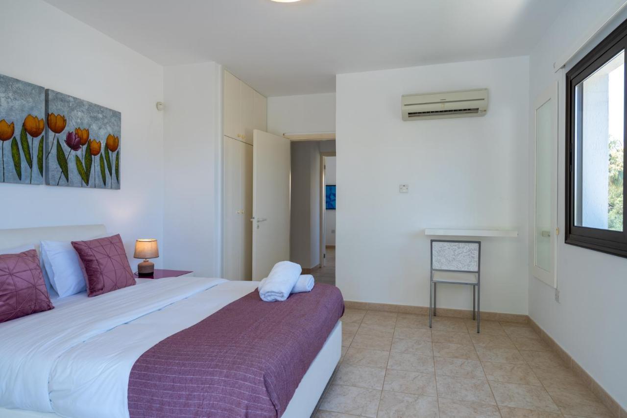Lime 3-Bedroom Villa In Protarász Kültér fotó